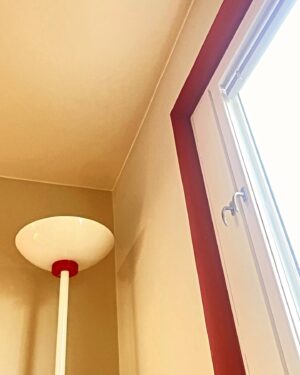 Lina Thomsgård Instagram - Det som är bra med bilder är att dom inte har ljud. 

Alla färger från @klintcolours   @arrangingthings.