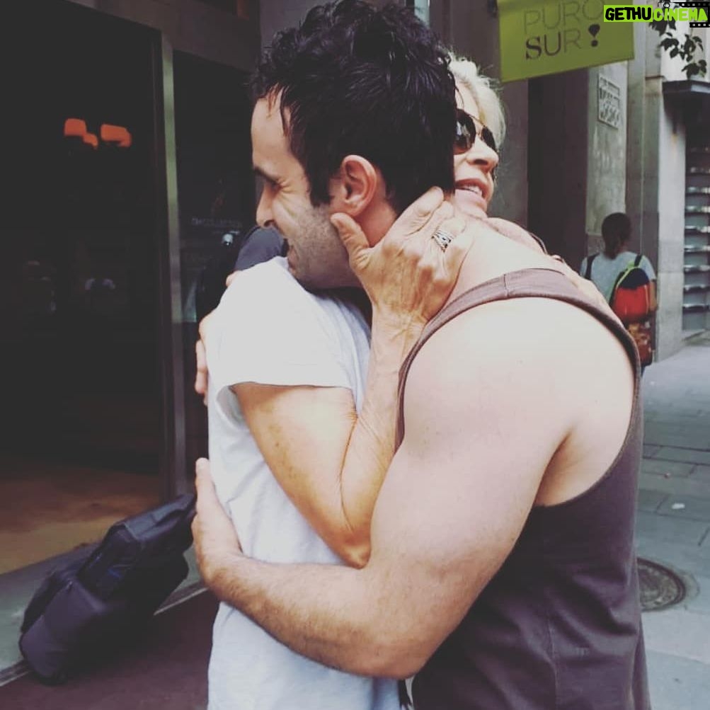 Linda Hamilton - 488 Likes - SOMEWHERE IN MADRID
#goodpeople