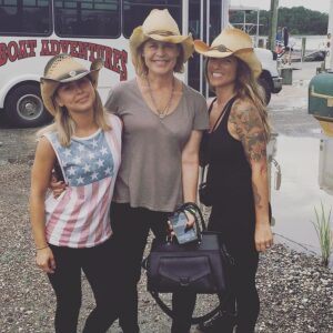 Linda Hamilton Instagram - Ladies #neworleans