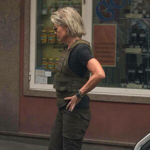 Linda Hamilton Instagram - The most important thing is to make decisions. 
#lifestyle