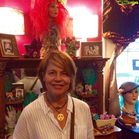 Linda Hamilton - 339 Likes - Shopping isn't somewhere you go - it's something you do! #truth
#moonshinenettie