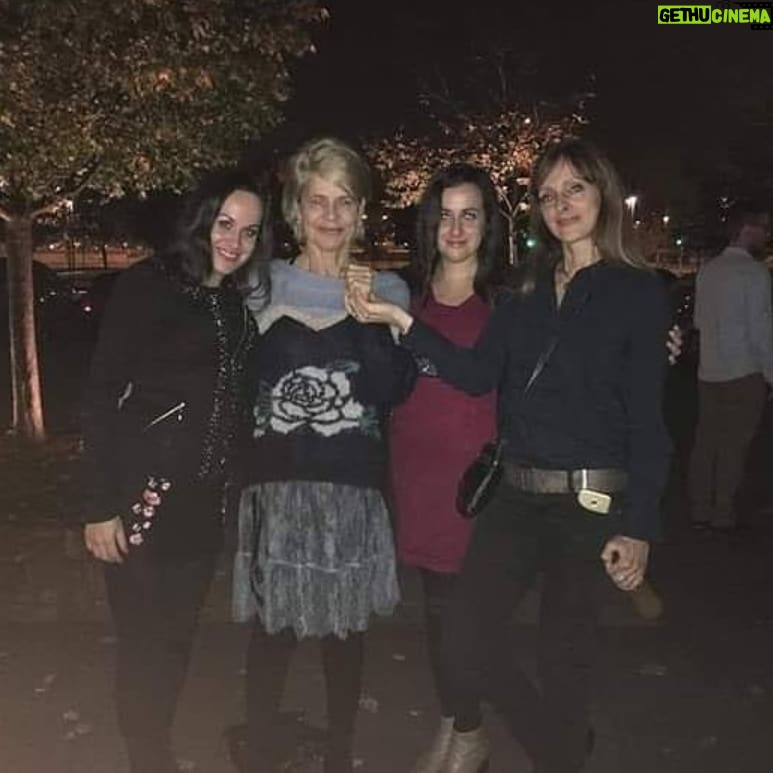 Linda Hamilton - 751 Likes - Crazy ladies #society