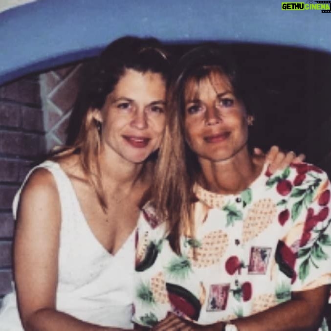 Linda Hamilton - 2.1K Likes - Sisterhood is powerful.#tbt
