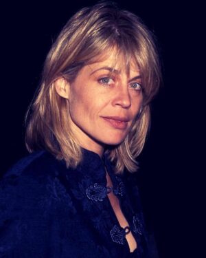 Linda Hamilton Instagram - Where Have You Been? 
#Resolution #1996