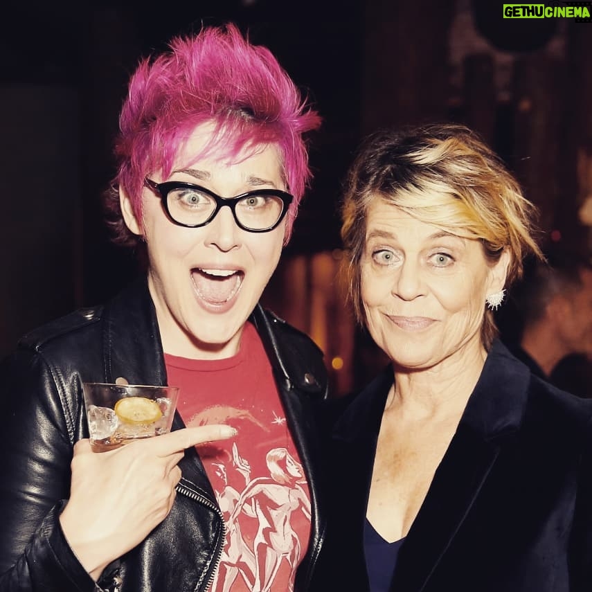 Linda Hamilton - 2K Likes - Hello Moviefone™
