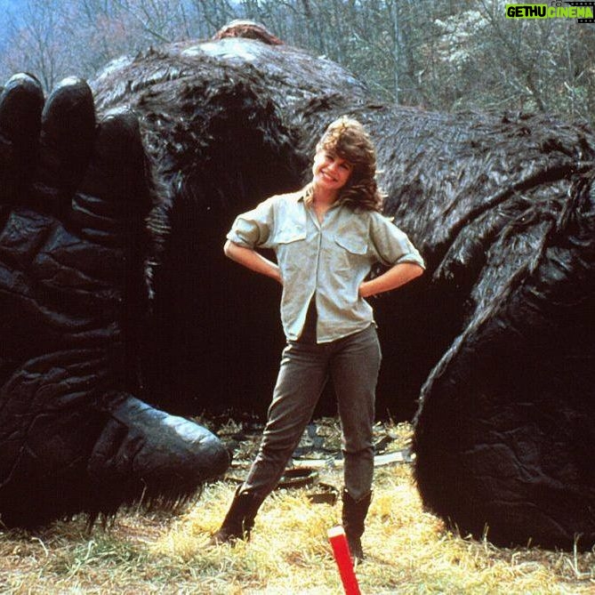 Linda Hamilton - 517 Likes - King Kong Sleeping #tbt