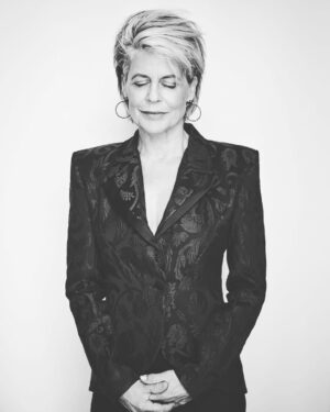 Linda Hamilton Instagram - I can’t pretend it’s not important to me – Sarah Connor has been the identifying work in my career – but back then it was just another job. It’s only years later that it became this iconic performance. I was 26 when I shot the first one. A lifetime later I felt it’d be interesting to see what time has done, who she is now – more bitter, no longer significant to the future in the way she knew she was before. There were many things for me to draw from, because I have life experience mapped on my face.
#interview