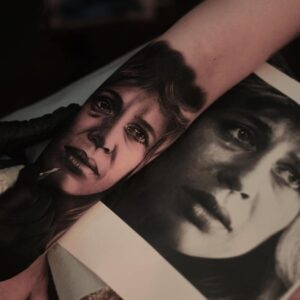 Linda Hamilton Instagram - Oh my gosh! #honoring