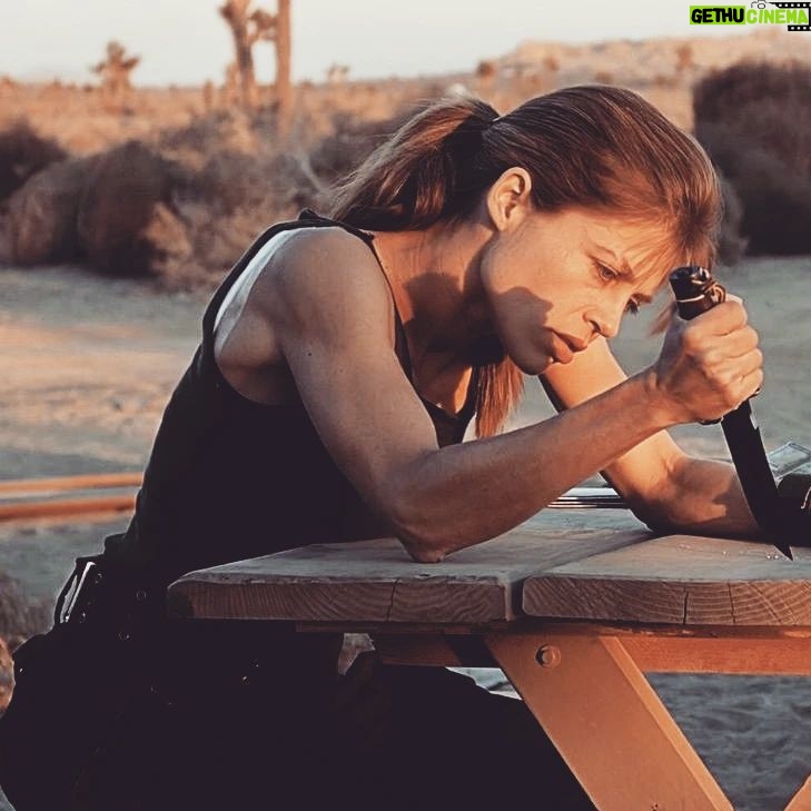 Linda Hamilton - 3.9K Likes - "You know what I mean?"
🔪