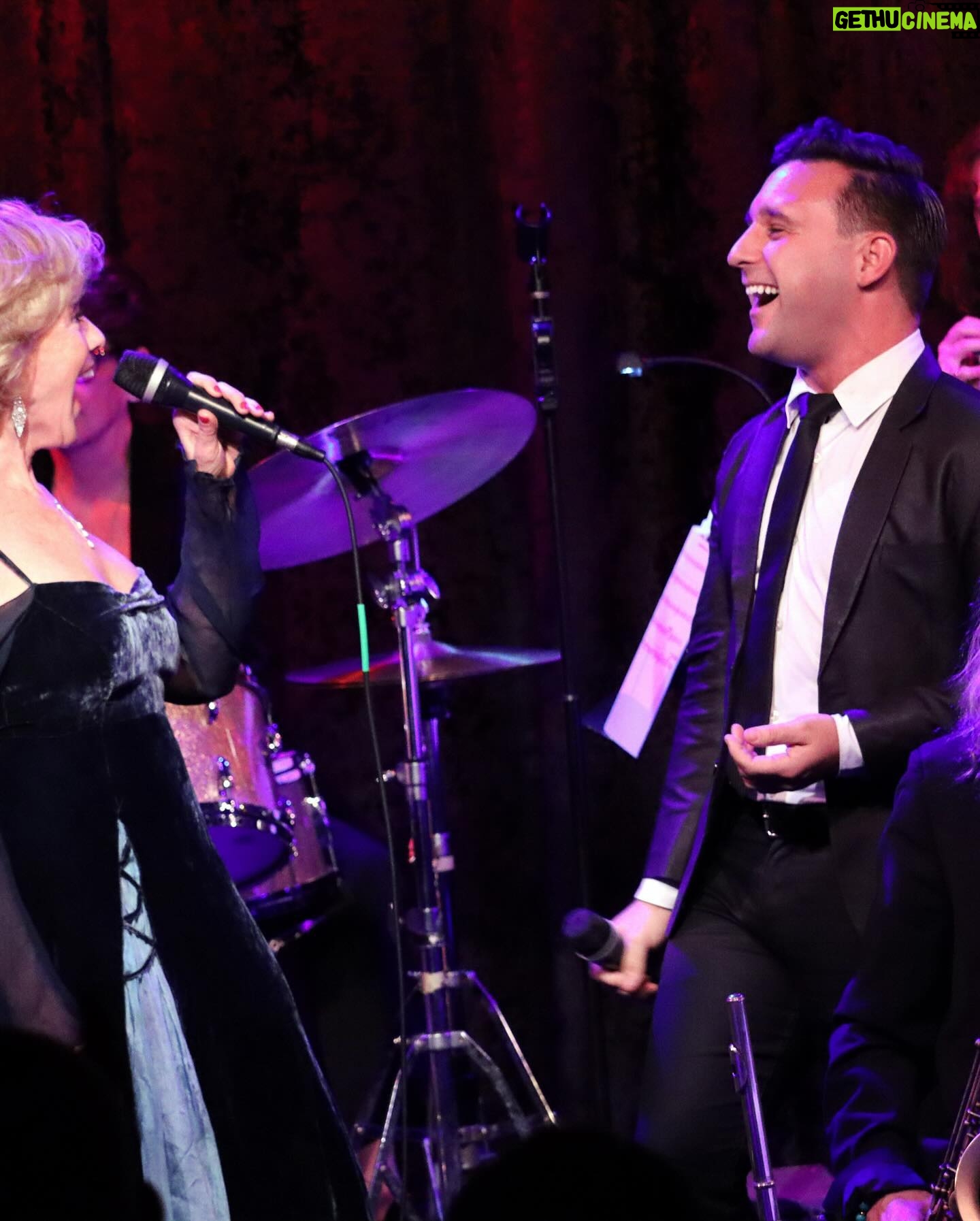 Linda Purl - 514 Likes - Still feeling the Birdland buzz from the fabulous DIVA jazz orchestra, Tedd Firth and our guest Nicolas King the other night. Sooo much fun. Grateful and flying high 🙏🙏🙏