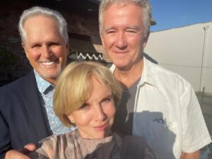 Linda Purl Instagram - Lotta year’s worth of friendships here.  Weeee!