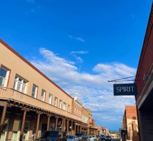 Linda Purl Instagram - Beautiful Santa Fe….they sure got it right calling it Land of Enchantment💫