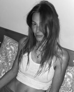 Linda Santaguida Most Liked Photos and Posts