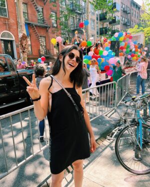 Lindsey Broad Instagram - extrovert’s paradise