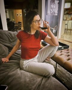 Actress Lindsey Broad HD Instagram Photos and Wallpapers June 2023