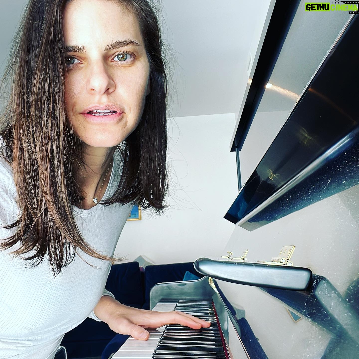 Lindsey Kraft - 706 Likes - another year braver. 🎂 i thank you all for this extraordinary life. 🎹❤️