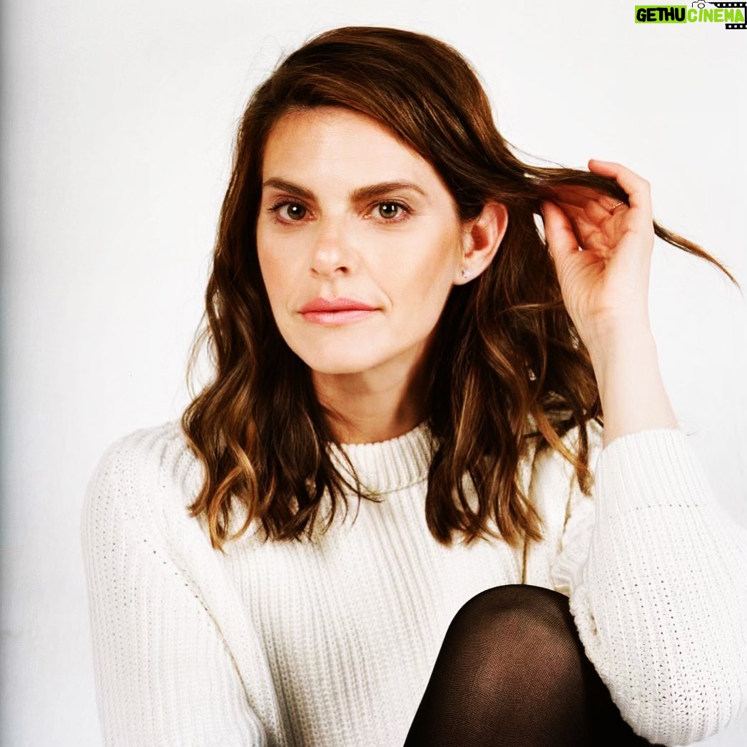 Lindsey Kraft - 399 Likes - i like to show off an ear sometimes. just teasing you to come out to @thehotelcafe let me 🎤for you. let me 🎹 🎶🎶🎶sunday 2-26 7:30pm
📸 @ella_hovsepian 💇🏻♀️ @annarose 💄 @heatherb.makeup
