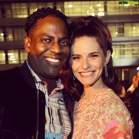 Lindsey Kraft - 3.6K Likes - this person is the main reason why my one episode-
guest starring role on #graceandfrankie turned into what it became. @barvonblaq lifted me up, encouraged me, was kind as hell, harmonized with me into the wee hours of the morning, is the king of puns and might be the one person who has more energy than me, makes the entire crew laugh into the night. he’s an incredible actor, comedian, writer, singer.. he’s all the things and more. thank you baron for making this experience. you made it wonderful for me. i love bud and allison. and i will i miss them. thank you for helping me realize my value as an artist. love you, friend.