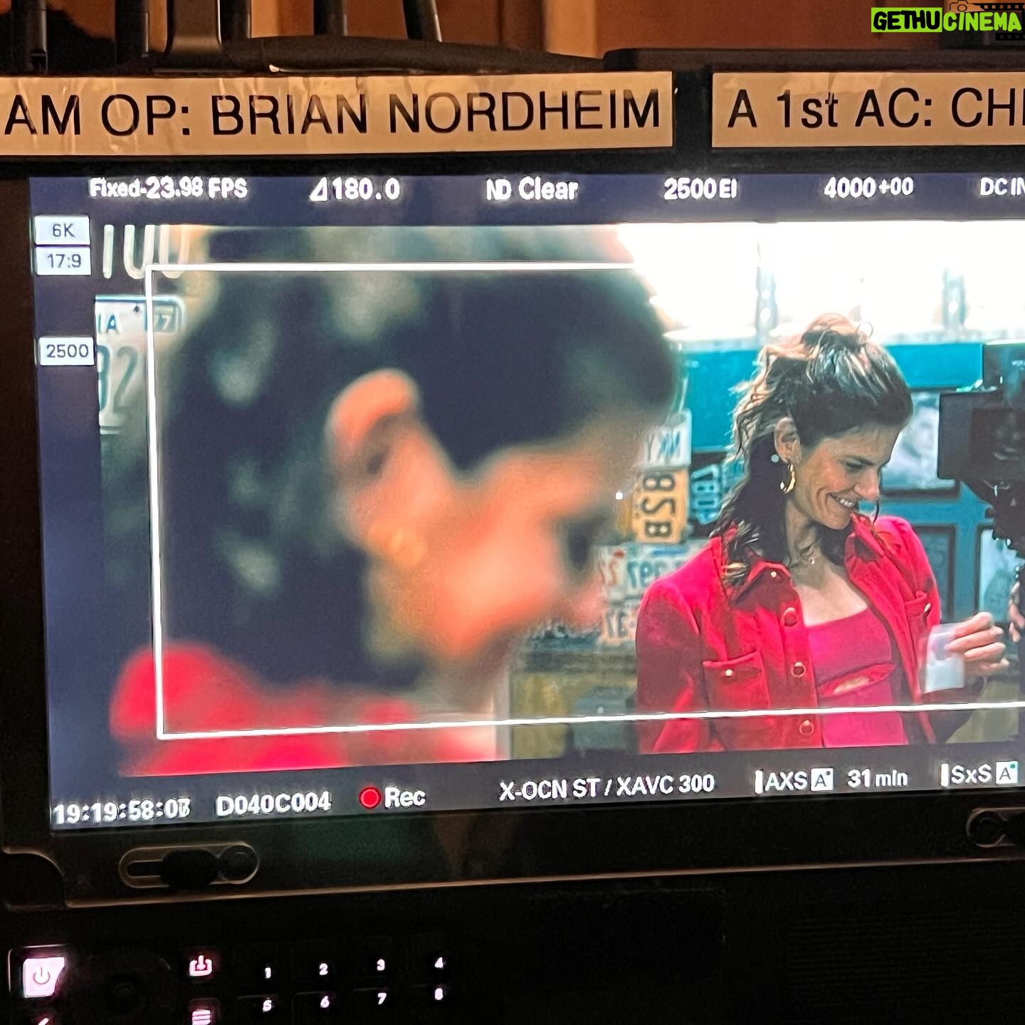 Lindsey Kraft - 402 Likes - #obliteratednetflix @obliteratedtv meet yanni. she’s a trip! nov 30th. all episodes will stream. deepest respect for my partner in crime on this project @therealcthomashowell and to the rest of cast and crew. in awe of the talent here. happy to play a small part of this insanity. we had fun. @shelleyhennig @kimirutledge @nickzano @iamterrencet @eugenesamkim @paola__lazaro @jonhurwitz @haydenschlossberg101 @healdrules @dawnsg23 ❤️❤️❤️❤️❤️❤️ @netflix @michaelbuble