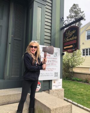 Linnea Quigley Instagram - Stopped by the Lizzie Borden house & cemetery  last week🪦🌹