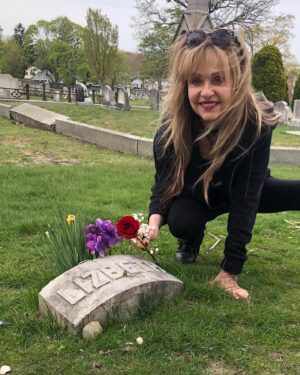 Linnea Quigley Instagram - Stopped by the Lizzie Borden house & cemetery  last week🪦🌹