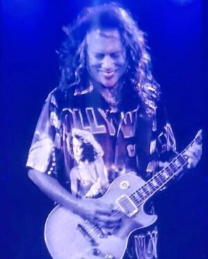 Linnea Quigley Instagram - @kirkhammett from my favorite band @metallica wearing a Hollywood Chainsaw Hookers shirt last night at Cardinals stadium! I’m sure honored, I love them! Fun fact: I was almost in a Metallica music video for the song ‘Turn the Page’! It was between @gingerlynnallen and I. At least someone nice got it!