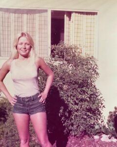 Linnea Quigley Most Liked Photos and Posts