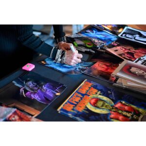 Linnea Quigley Instagram - Had such a great time meeting everybody at @sixfeetunderhorrorfest last weekend