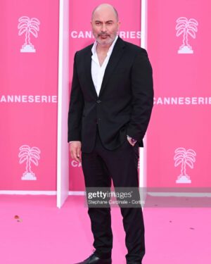 Lior Raz Instagram - I just love pink … @canneseries @boss @factory54