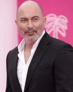 Lior Raz Instagram - I just love pink … @canneseries @boss @factory54