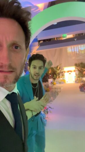 Lior Suchard Instagram - Watch until the end, and write me in the comments how you think we did it. 

Messing around with my friends :) 
#no_camera_editing