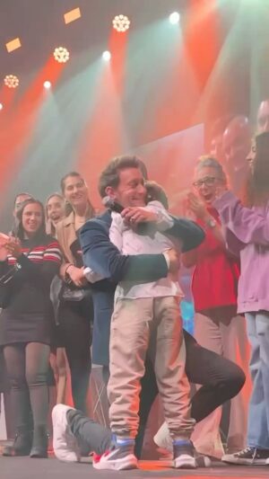 Lior Suchard Instagram - ביתן 1
אקספו
אמש
3,000 איש בקהל
קטע עם 50 איש על הבמה
כן כן
50 איש על הבמה
ורגע אחד
מאוד מיוחד 
❤️

#mastermentalist #mindinfluencer #liorsuchard #ליאורסושרד