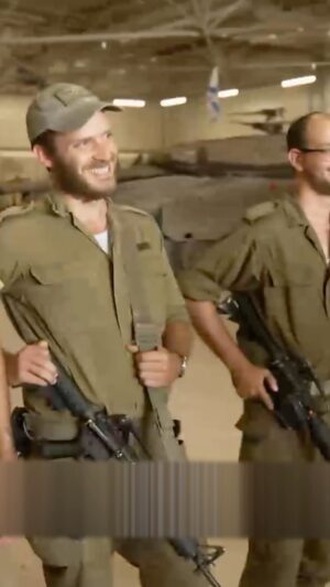 Lior Suchard Instagram - הילדים שלי הכינו משהו לחיילים האמיצים ששומרים עלינו…