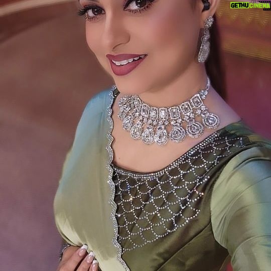 Lipi Mohapatra - 27.3K Likes - Apni bulbul ko tag karo🫰❤️
.
.
#lipi #instagram #viralreels #lookbook #lipimohapatra