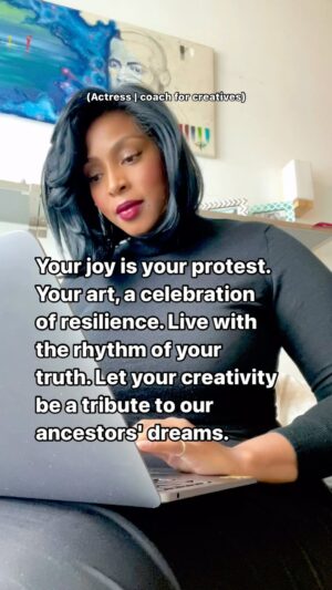 Lisa Berry Instagram - Drop a ❤️ if your joy is the rhythm of your own revolution.✊🏾🖤

In every laugh, dance, and creation—we resist. Our alignment with who we truly are is an act of defiance, our connection to a higher calling, our revolution. Our joy is our legacy— a vibrant rebellion against any narrative that does not serve us.

#blackhistorymonth #watchuswin #lisaberry #coachforcreatives
