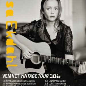 Lisa Ekdahl Instagram - Vem vet vintage tour rullar vidare in i sommaren! 
Swipa för info och smickrande text som jag är glad för ha ha! Tack!
Ska bli så fint att spela och fira under bar himmel.
Jag spelar ALLA låtar från debuten för att fira 30 år.
Och massa andra låtar såklart.
Kom kom kom.
Länk till biljetter i bion.
@livenationswe @mathiasblomdahl @pontusgillgren @andreasnordell @danielgahrton