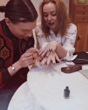 Lisa Ekdahl Instagram - TURNÉ nyheter!
Senaste nytt är att underbara @erikelias 
gästar i NORRKÖPING.
Norrköpings gigget är utsålt så alla som var snabba att rycka sin biljett får en Norrköpings deluxe present i form av Erik Elias inhopp på scenen på Abris.
Vi kommer måla varandras naglar, sjunga duetter och ha livets kväll skulle jag tro.
Ses där!