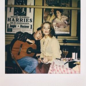 Lisa Ekdahl Instagram - Loge romantik/Backstage häng är det bästa hänget.
(Och sido-begåvning för foto gör att små viktiga ögonblick fångas och förevigas av trummis och kapellis)
Polaroid @pontusgillgren 
Fuji X100V @mathiasblomdahl