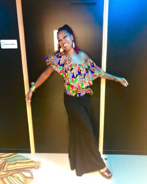 Lisa Simone Instagram - Last night's performance in Talant on the lineup at the @lecrintalant, with my team @ginochantoiseau @gregorylouis971 @anthonyjambongroup @mini_tonerre was superbe!! Here I am moments before the show began in a colorful top  @deborahrosedesigns from the @ygfarmersmarket with hair by @topnjoy Makeup @maccosmetics ✨✨✨Le concert d'hier soir à Talant sur la programmation au @lecrintalant, avec mon équipe @ginochantoiseau @gregorylouis971 @anthonyjambongroup @mini_tonerre était superbe!! Me voici quelques instants avant le début du spectacle dans un haut coloré @deborahrosedesigns du @ygfarmersmarket avec des cheveux par @topnjoy Makeup @maccosmetics #lisaontour #talantinternationalbluesfestival #lisasimone #talant #miami #music #tour #superb #deborahrosedesigns #topnjoy #maccosmetics
