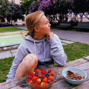 Lisa Teige Instagram - summer vibes🌸