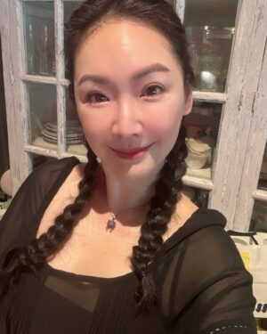 Lisa Wang Instagram - 最近控制飲食但是跟姐妹聚會還是一定要吃美食啊💕 美美的法式蔬食餐廳吃飽喝飽聊好！接著繼續努力工作好好過生活❤️

#lisawang王俐人 #lisawang #王俐人 #lisa美俐人生 #原蔬生活elementlifes
