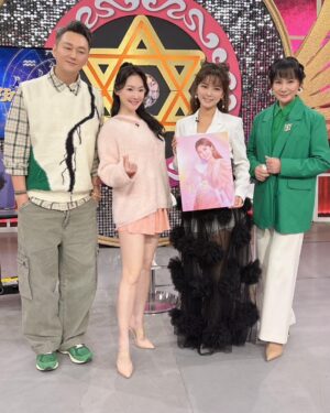 Lisa Wang Instagram - 好久不見 何篤霖 Ho Tu Lin 哥以及 陳亞蘭 ！謝謝篤霖哥哥溫暖的擁抱💕 這次來錄 命運好好玩粉絲團 收穫滿滿也認識了年輕有為的才女歌手 翁鈺鈞 👏 美俐家人們別錯過播出了喔🥰

#lisawang王俐人 #lisawang #王俐人 #美俐人生 #lisa美俐人生 #命運好好玩粉絲團 #命運好好玩 #勇敢向前 #小本生意 #老闆不好當 #努力