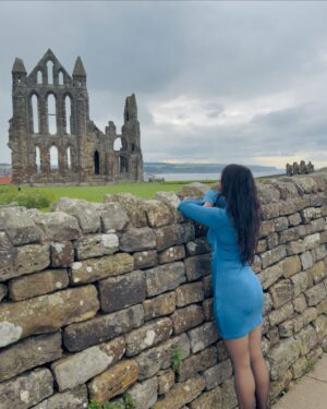 Lisha Chinnu Instagram - Whitby ☃️🤍 

Nestled on the East Cliff along the North Sea, this northern gem in the UK is nothing short of magical. 🌊🏰✨ 

#Whitby #lovethisplace #ukadventures #artistlife #northernbeauty #eastcliff #london #travelmonth