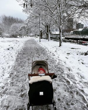Little Boots Instagram - Snow and some other nice things that happened recently….. ❄️❤️ tired and grateful