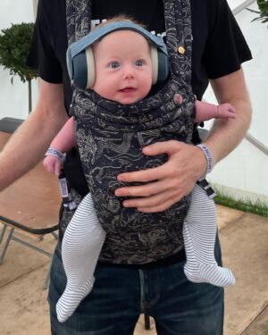 Little Boots Instagram - Monty’s second festival and first @sophieellisbextor and @metronomy gig… would have been his first little boots gig but he rudely fell asleep through my entire set! 😂
Thanks @victoriousfestival for having us and everyone who came to my set and didn’t fall asleep!! 💖

#victoriousfestival #festivalbaby #musicianmum #metronomy #sophieellisbextor #mumlife