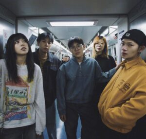Liu Renyu Instagram - 我的乐队— 餐前仪式Moodbites，已全网非同步发行发布一首单曲《Lonely Room》，请收听和喜欢噢💕主页有试听