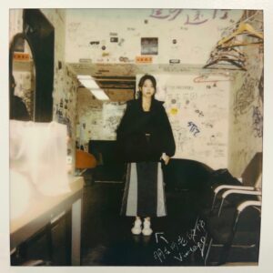 Liu Renyu Instagram - 宝丽来｜明室内柔光偏黄#摄影