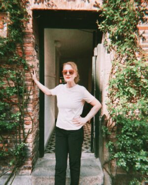 Liv Hansen Instagram - June 💐 let’s make it a good one! 💚

#summeredition #sweatpants #35mmfilm #cinephilecommunity