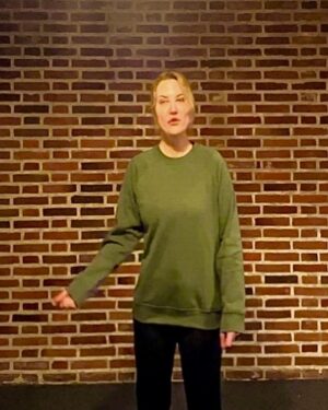Liv Hansen Instagram - December things 🎄I hope you’re enjoying the last few days of the year :) 
.
.
.
.
#stagerehearsal #actorslife #christmastime #wintercollection #skuespiller