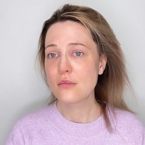 Liv Hansen Instagram - Self taping fiesta 👽💅
.
.
.
#selftapes #actorsofinstagram #auditioning #skuespiller #danishactor #danskskuespillerforbund #danskskuespiller #actress #selftapeaudition